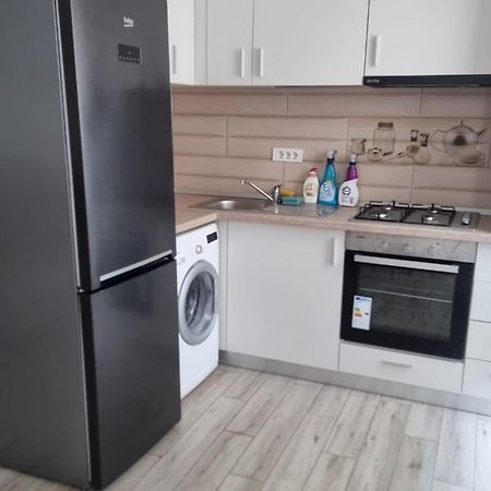 New Bucuresti Relax Flat - Apartament Relaxare - 4 People Lägenhet Exteriör bild