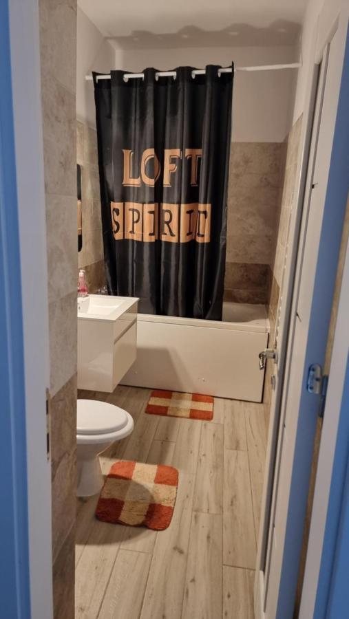 New Bucuresti Relax Flat - Apartament Relaxare - 4 People Lägenhet Exteriör bild
